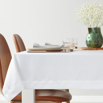 Obrus Lucy biały 140x220