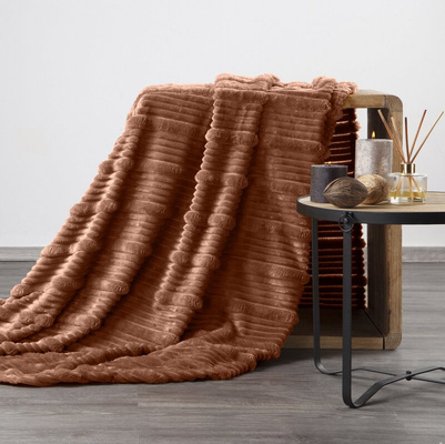 Koc Nina ceglasty 150x200