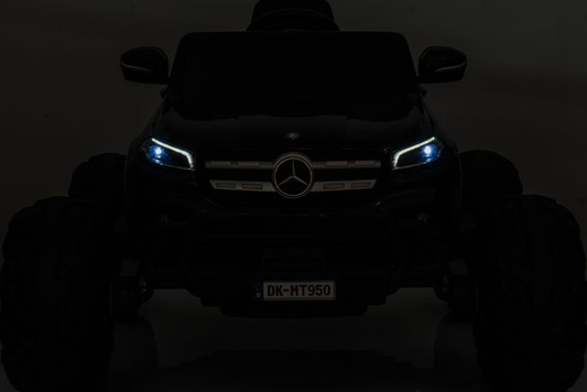 Auto Na Akumulator Mercedes  DK-MT950 4x4 Czarny Lakierowany
