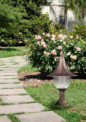 Lampa ogrodowa stojąca K-8128 CZARNY/ZŁOTY z serii BOSTON