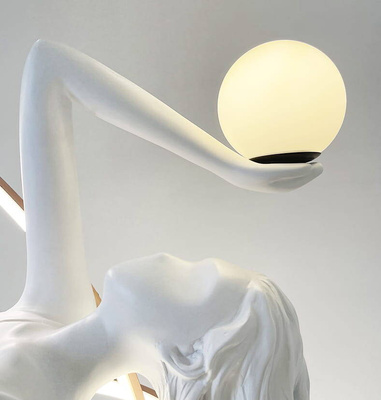 Lampa HUMAN taniec bogini DANCING GIRL