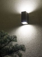 Lampa elewacyjna 5002 DG