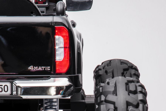 Auto Na Akumulator Mercedes  DK-MT950 4x4 Czarny