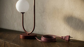Lampka nocna w kolorze burgundowym, białe klosze K-6022 z serii BALU