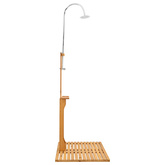 Drewniany prysznic ogrodowy