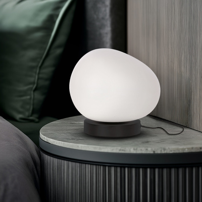 Lampa stołowa STONES minimalistyczna – biały akrylowy klosz 30 cm w kształcie kamienia – skandynawska lampka na stolik nocny E27 