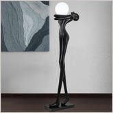 HUMAN RESPECT MOON Posąg sztuki trzymający lampę BIG