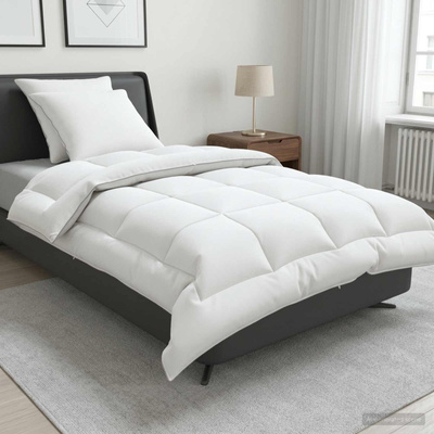 Zestaw kołdry i poduszek 3 szt. 155x220 cm 4 pory roku 350 GSM