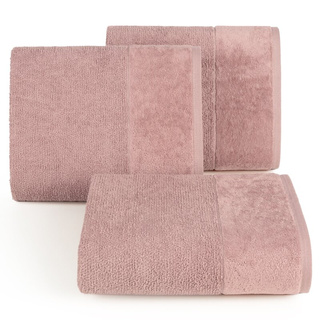 Ręcznik Lucy pudrowy 70x140