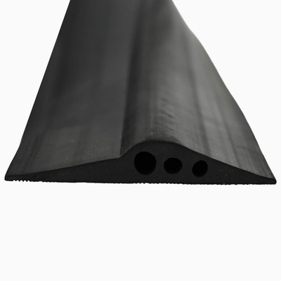 Uszczelka podłogowa do garażu Czarny 112 x 20 mm 4 m Guma EPDM
