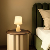 Lampka nocna Satti beżowa ceramiczna z abażurem klasyczna lampka stołowa