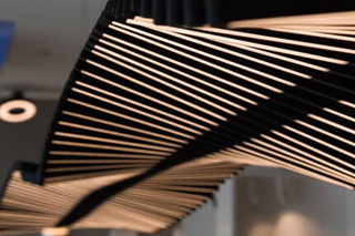 Lampa wisząca serii Vertikalne 100W PIANO