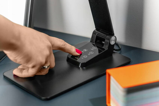 Lampka biurkowa GLoneos LED 12W czarna