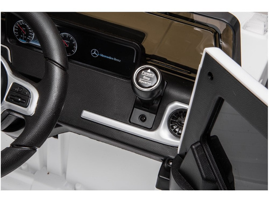 Samochód na akumulator Mercedes G500 Światla LED MP3 Pilot  biały