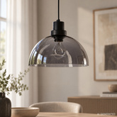 Lampa wisząca Barca z dymionym kloszem pojedyncza szklano-metalowa czarna