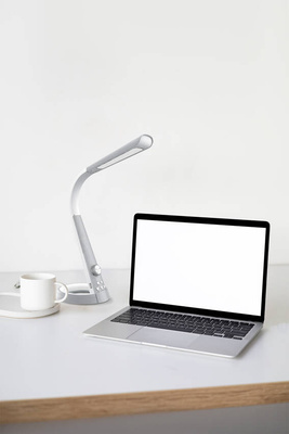 Lampka biurkowa K-BL1063 SREBRNY z serii BERKANE