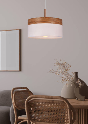 Lampa wisząca z abażurem Orto biała z drewnianymi elementami do salonu