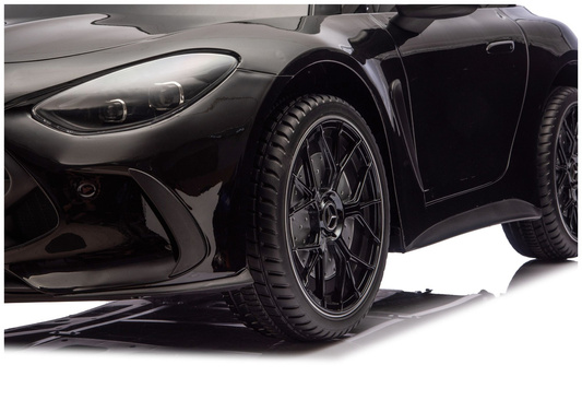 Auto Na Akumulator Mercedes GT63 AMG DK-GT63 24V LCD Cichy Silnik Czarny
