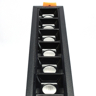 Lampa podtynkowa 30 W
