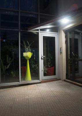 Lampa elewacyjna 6160