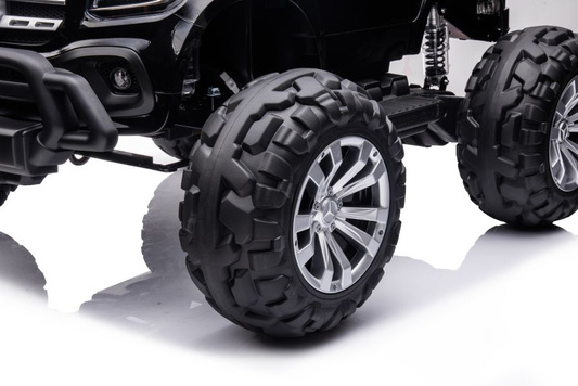 Auto Na Akumulator Mercedes  DK-MT950 4x4 Czarny Lakierowany