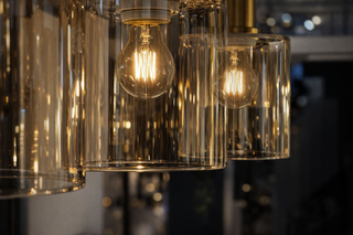 Lampa wisząca nad wyspę kuchenną, trzy zwisy K-5877 z serii AIGO