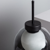 Lampa Wisząca Szklana mleczna kula/czarny szklany kielich G9 Abruzzo Goliat