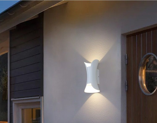 Kinkiet Abigali White IP65 2x5W 3000K