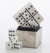 Kości do rzucania w pudełku gra czarno/biała 4szt