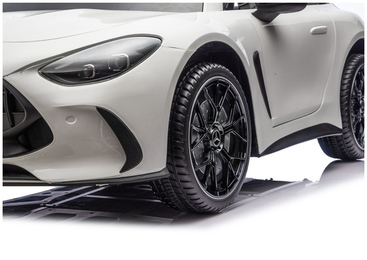 Auto Na Akumulator Mercedes GT63 AMG DK-GT63 24V LCD Biały