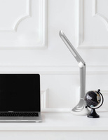 Lampka biurkowa K-MT-205 SREBNY z serii ASTON