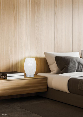 Lampka nocna Venus metalowa ażurowa biała ze srebrnym E27 Candellux