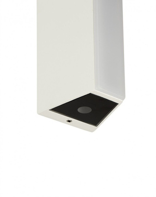 Lampa elewacyjna M1401 W