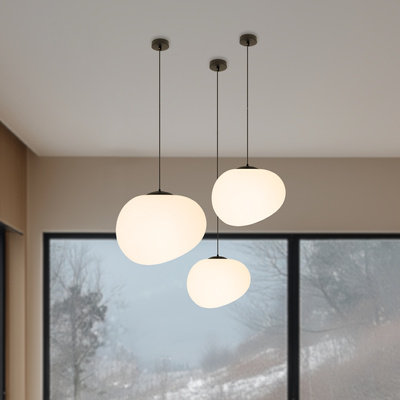 Lampa wisząca STONES 30 cm w stylu Japandi - z białym akrylowym kloszem inspirowanym kamieniem - minimalistyczne oświetlenie sufitowe do salonu E27