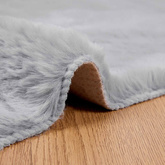 Dywan antypoślizgowy z sztucznego futra królika OLITE Szary