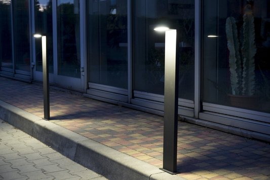 Lampa ogrodowa stojąca KR-580