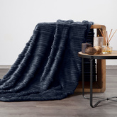 Koc Nina granatowy 150x200