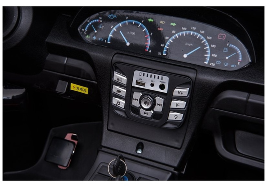 Auto na akumulator YSA021A Światła LED MP3 Czerwony Lakierowany
