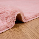 Dywan antypoślizgowy z sztucznego futra królika OLITE różowy
