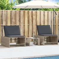 vidaXL Leżaki ze stolikiem, 2 szt., jasnoszare, polirattan model standard
